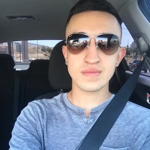 Meet your Posher, Angelo